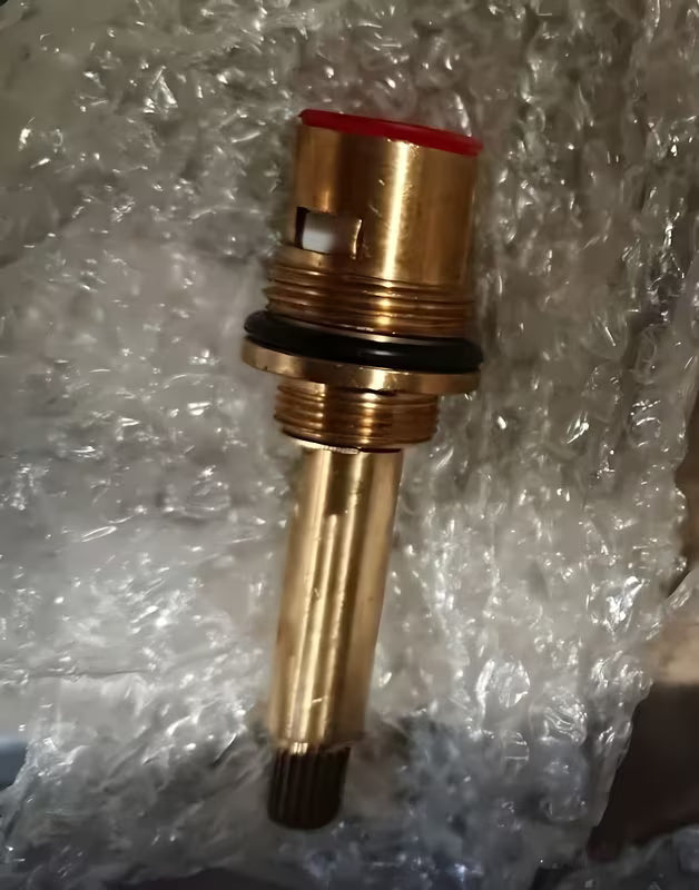 Zamjenski kartuša SIKO pro slavinu pro za glatku regulaciju tople i hladne vode.