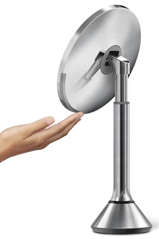 Kozmetičko ogledalo Simplehuman Dual Touch od brušenog nehrđajućeg čelika s Tru-lux LED osvjetljenjem i povećanjem 5x.