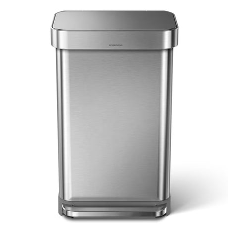 Pedalna kanta za otpad Simplehuman 45 l od brušenog nehrđajućeg čelika s tihim zatvaranjem poklopca.