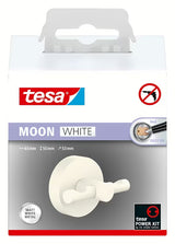 Mat bijeli kupaonski kukica Tesa Moon Black pro za vješanje ogrtača, s montažom bez bušenja