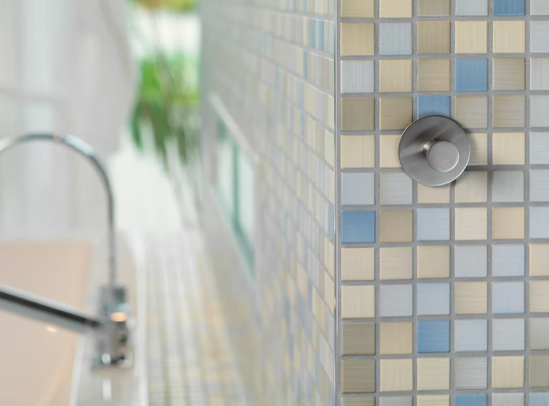 Tesa powerbutton Classic metalni kukica od brušenog čelika pro montaža bez bušenja na pločice.