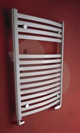 Bijeli kombinirani cijevni radijator Thermal Trend KM 45x78,3 cm pro kupaonicu i hodnik.