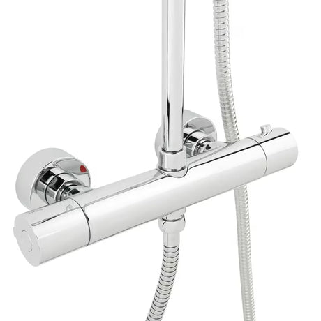 Tuš sustav Tres Base Plus s termostatskom miješalicom u izvedbi chrome s nadglavnim i ručnim tušem.