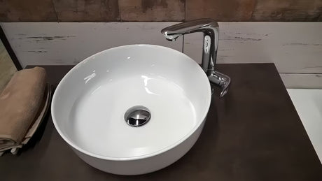 Bijeli umivaonik na ploču SIKO Triomini Slim od tanke keramike 38,5x38,5 cm bez preljeva