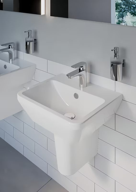 Viseći umivaonik Vitra Integra 50x43 cm s otvorom pro za slavinu u sredini u bijeloj boji.