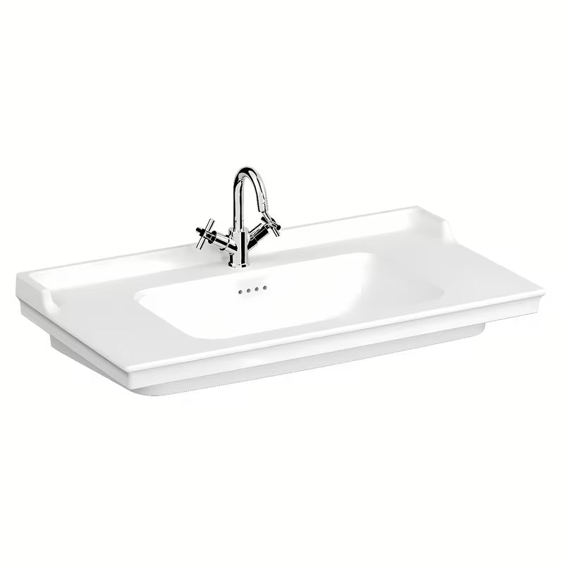 Bijeli keramički viseći umivaonik Vitra Ricordi 80 x 53 cm s otvorom za pro slavinu u sredini i preljevom.