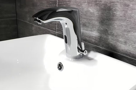 Kromirana senzorska miješalica za umivaonik Weltservis Donner s infracrvenim aktiviranjem