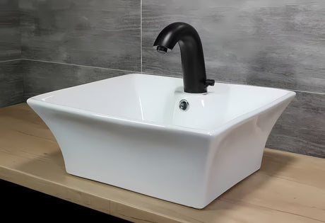 Crna beskontaktna miješalica za umivaonik Weltservis Donner AutoFlow 03 s infracrvenim senzorom i upravljačkom ručicom.